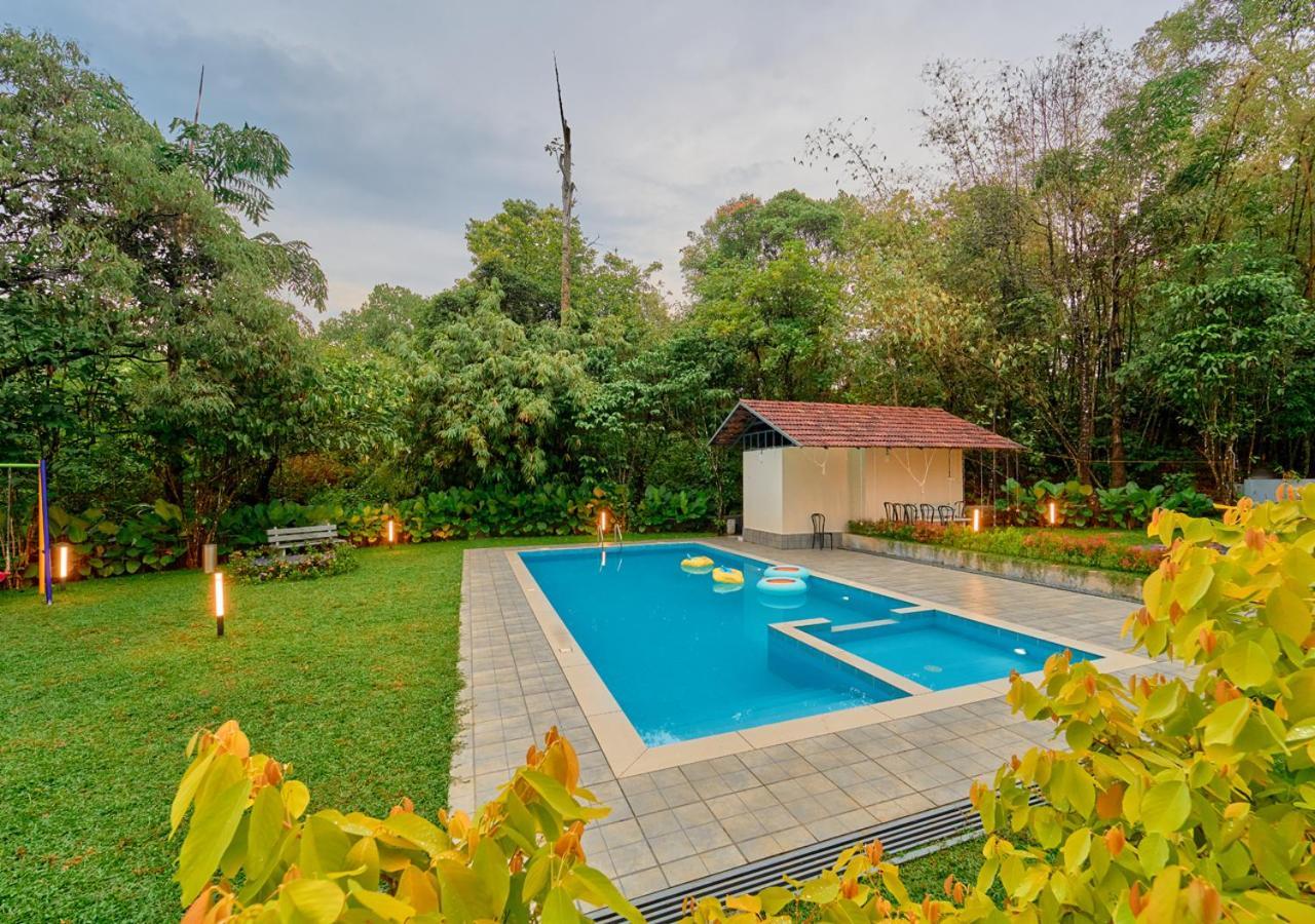 Glen Castle Vagamon Pool Resort By Voye Homes Esterno foto